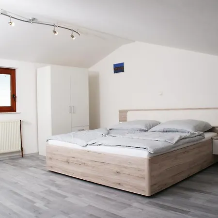 Apptoni Apartamento *